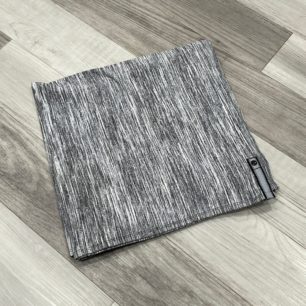Lululemon Vinyasa scarf